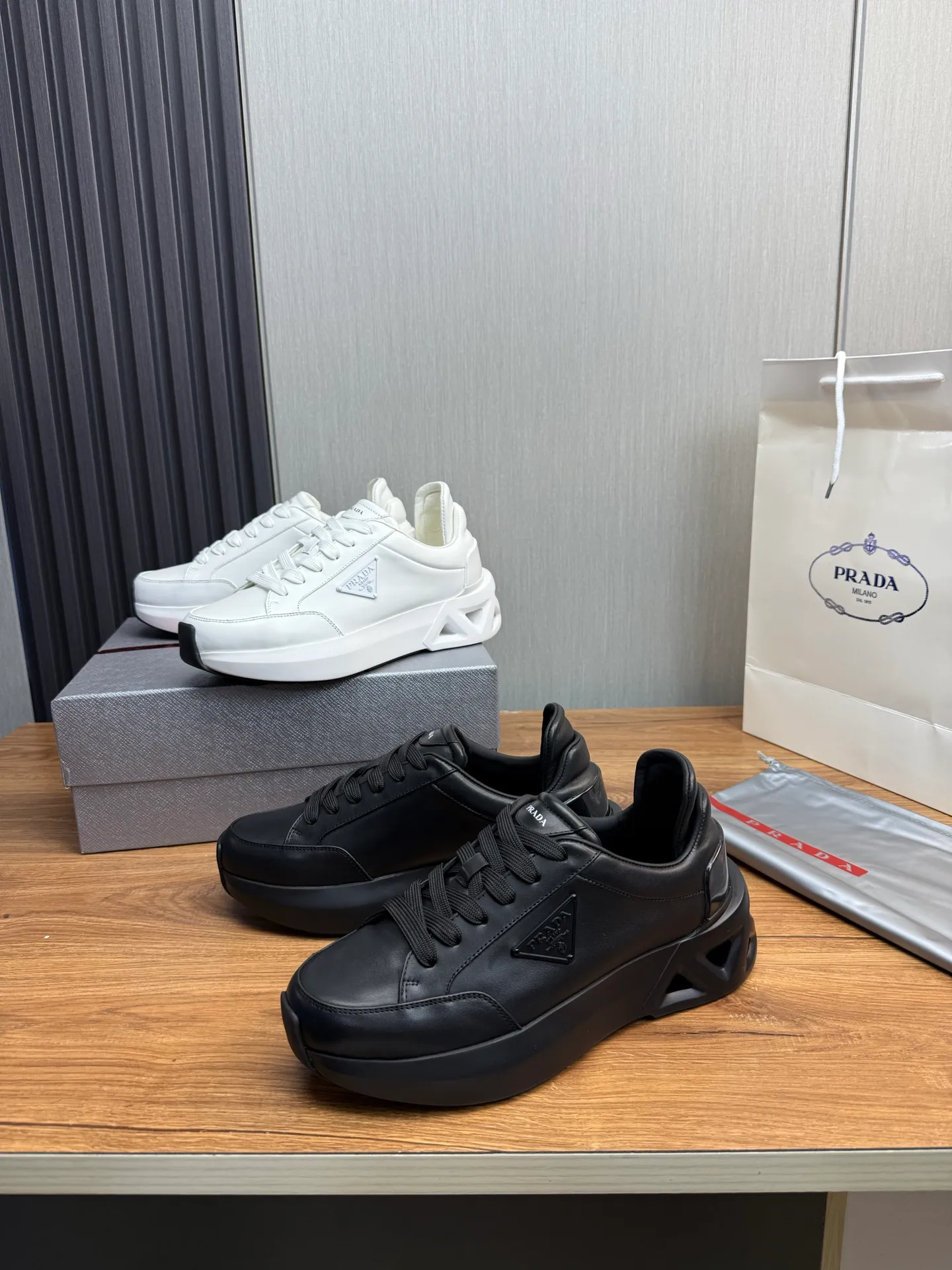 Men's shoes 💰660💰 [PRADA] Men's shoes are popular in the counter, high-quality shipments ✔️Official website synchronization, original imported cowhide + cowhide lining, 1⃣️ratio 1⃣️reproduction, original sole, 38-45